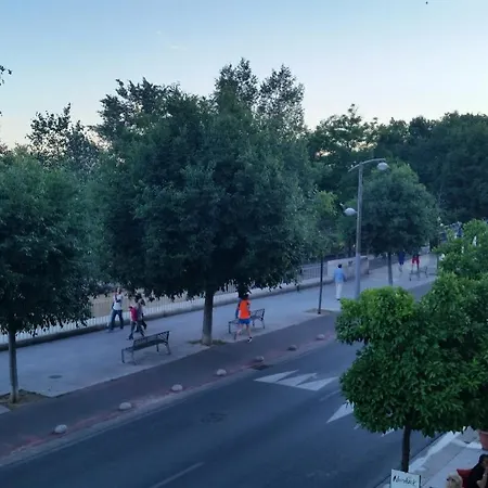 Paseo De La Ribera 32